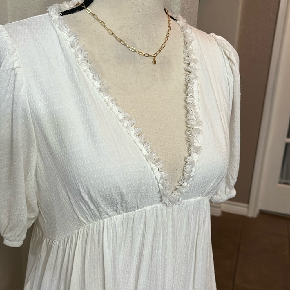 Shein ivory three tiered dress Size M /6 - Picture 4 of 17